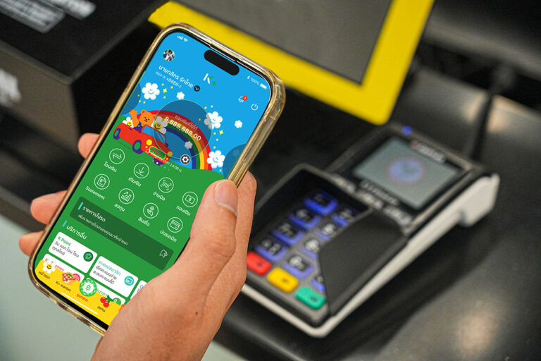 ครั้งแรก! ธีม K PLUS คอลแลปกับ 4 คาแรคเตอร์ดังระดับโลก Hello Kitty, One Piece, ชินจัง และ wiggle wiggle