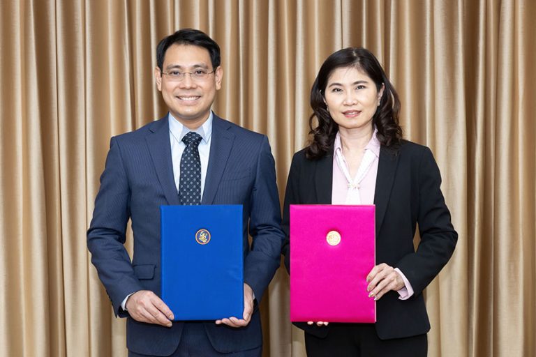 ทิพยประกันภัย จับมือ ออมสิน ขยายช่องทางบริการกลุ่มลูกค้ามุสลิม ด้วยโครงการทิพยตะกาฟุล ประกันภัยระบบอิสลาม ผ่านช่องทางธนาคารออมสินทั่วประเทศ