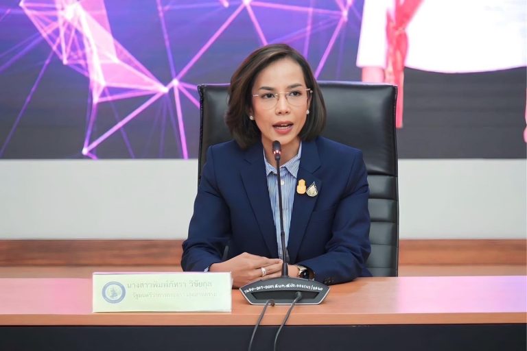 รัฐมนตรีพิมพ์ภัทรา ห่วงใยเอสเอ็มอี 3 จังหวัดชายแดนภาคใต้สั่งการ SME D Bank เร่งช่วยเหลือผู้ประกอบการในพื้นที่