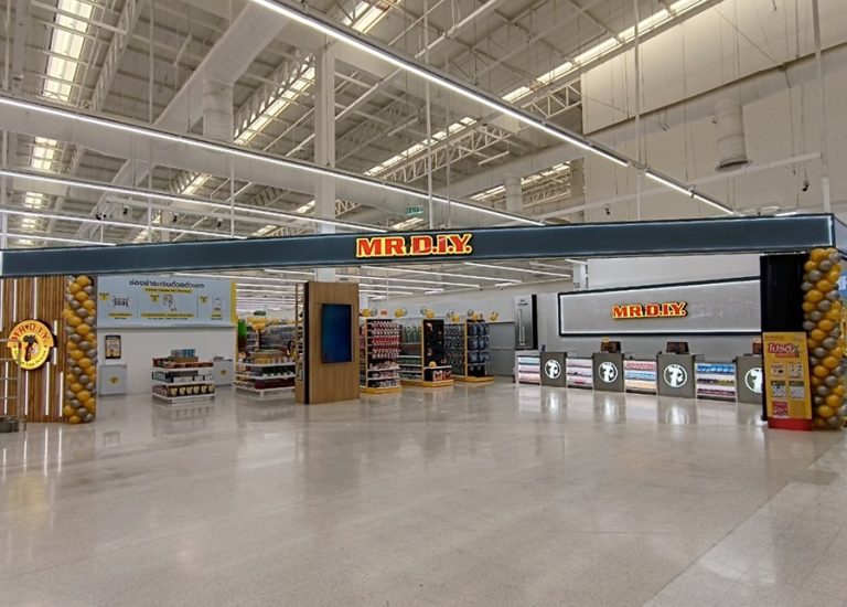 มิสเตอร์. ดี.ไอ.วาย. จุดพลุฉลองครบ 100 สาขาที่ ‘โลตัส’ จัดใหญ่กิจกรรมคุ้มยกกำลัง ณ ศูนย์การค้าโลตัส พระราม 4