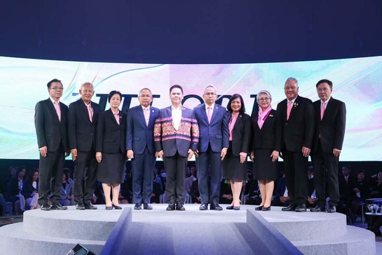 “วราวุธ” แถลงนโยบาย “พัฒนาความมั่นคงครอบครัวไทย ผ่านพ้นภัยวิกฤตประชากร” ระดมทุกภาคส่วนออกแบบนโยบาย – มาตรการ เตรียมชงเข้า ครม. – เสนอที่ประชุม UN