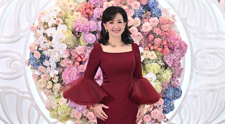 “หมอต้อย” นำทัพฉลองยิ่งใหญ่ “กิฟฟารีน 28 ปี”