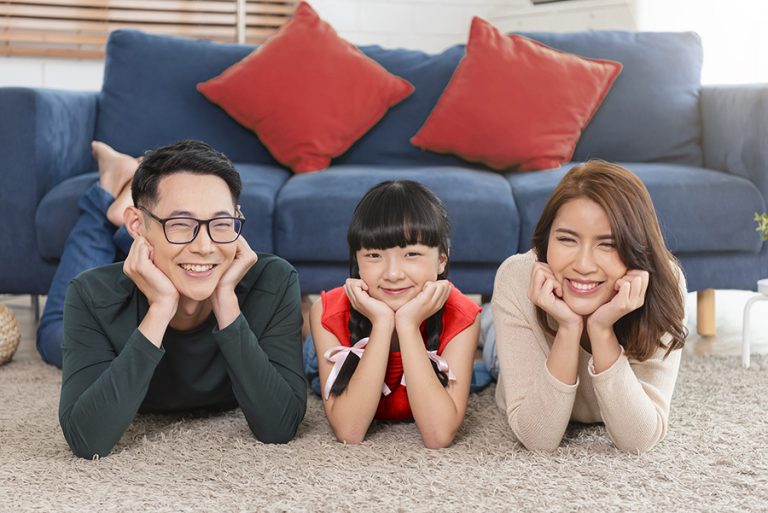 เผยเทคนิค เลือกประกันแบบไหน ให้เหมาะกับช่วงวัย  