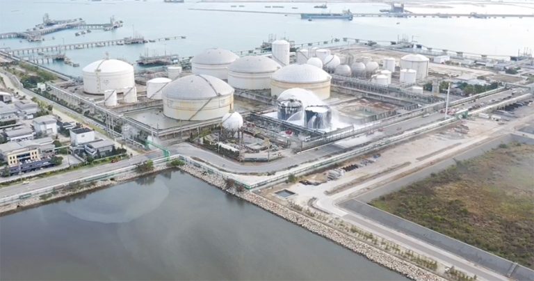 มาบตาพุด แทงค์ เทอร์มินัล ควบคุมเพลิงไหม้ได้แล้ว พร้อมดูแลเยียวยาผู้ได้รับผลกระทบ