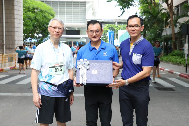 วิริยะประกันภัย ร่วมสนับสนุน งานวิ่ง “SIRA RUN” ประจำปี 67 ผลักดันประชาชนสร้างเสริมสุขภาพ พร้อมช่วยเหลือผู้ป่วยด้อยโอกาส  