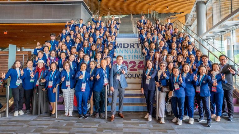 กรุงเทพประกันชีวิต นำทัพทีมตัวแทนและที่ปรึกษาทางการเงินกว่า 100 ชีวิต ร่วมงานประชุมระดับโลก MDRT Annual Meeting 2024  ณ ประเทศแคนาดา