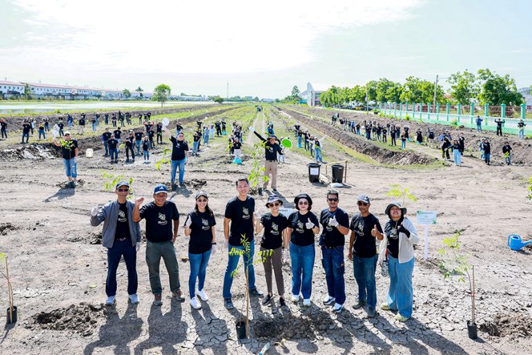 ศุภาลัย สร้างดี เพิ่มพื้นที่สีเขียวใกล้กรุง ลุยพลิกฟื้นที่ดินจ.ปทุมฯ ขนทัพพนักงานสายกรีน เดินหน้าปลูกต้นไม้ดูดซับคาร์บอน
