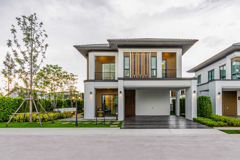 เอ็น.ซี.เฮ้าส์ซิ่ง  จัดเต็ม โชว์บ้านใหญ่ ฟังก์ชั่น ครบ   ทำเลเด่น ตัวเลือก อันดับต้นๆ ของคนอยากซื้อบ้าน 