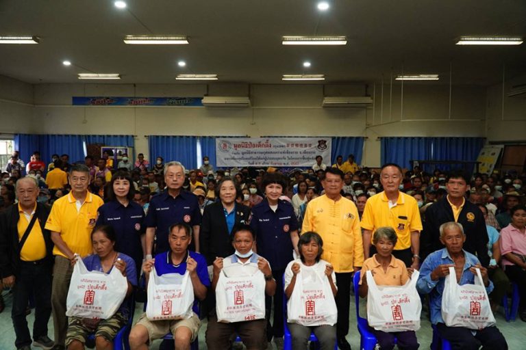 มูลนิธิป่อเต็กตึ๊ง จัดงบกว่า 4 ล้านบาท เร่งฟื้นฟูหลังน้ำลด และช่วยเหลือค่าฌาปนกิจแก่ญาติผู้เสียชีวิตจากอุทกภัยในพื้นที่ภาคเหนือ 5 จังหวัด