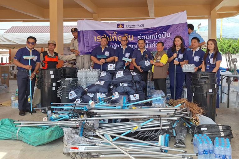 วิริยะประกันภัย สนับสนุนอุปกรณ์ Big Cleaning Day เร่งฟื้นฟูพื้นที่หลังน้ำท่วม จ.เชียงราย   