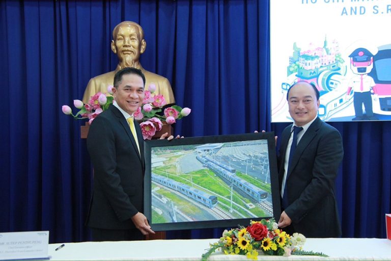 รฟฟท. ลงนามความร่วมมือกับ HO CHI MINH CITY URBAN RAILWAYS NO.1 ถ่ายทอดองค์ความรู้ด้านการเดินรถไฟฟ้า ส่งเสริมความร่วมมือในการพัฒนาระบบขนส่งทางรางอย่างยั่งยืน