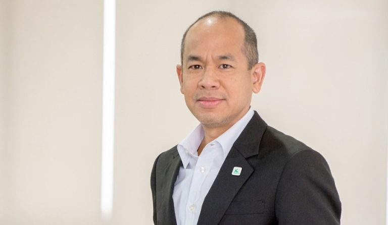 กสิกร วิชั่น เซี่ยงไฮ้ บริษัทในกลุ่มธุรกิจธนาคารกสิกรไทยได้รับอนุญาตเป็นรายแรกของไทยให้ขึ้นทะเบียนเป็นผู้จัดการกองทุนหุ้นนอกตลาดของจีน