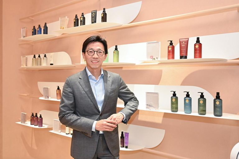 ธนจิรา กรุ๊ป ปักหมุด HARNN จีน เฟสแรก เปิดจุดขายแล้วมากกว่า 170 แห่ง ภายใน 3 เดือนแรก ด้วย 3 กลยุทธ์หลัก มุ่งสู่กลุ่มบริษัทไลฟ์สไตล์ชั้นนำระดับภูมิภาค