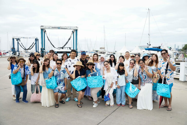 กรุงไทย-แอกซ่า ประกันชีวิต จัดกิจกรรมลูกค้าส่งท้ายปีอย่างเหนือระดับมอบประสบการณ์เอ็กซ์คลูซีฟบนเรือยอร์ช และกิจกรรมทางน้ำสุดเอ็กซ์ตรีม ณ Ocean Marina Yacht Club Pattaya