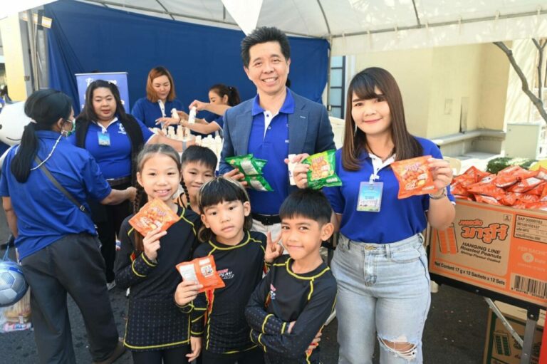 เชอร์วู้ดฯ ร่วมกับ มูลนิธิคุณแม่ลี้กิมเกียวฯ แจกนมฮอกไกโด และถั่วมารูโจ้ “ส่งความสุข ฉลองวันเด็กแห่งชาติ 2568”