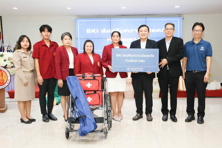 กรุงเทพประกันภัย ร่วมส่งเสริมความปลอดภัย จัดอบรมให้ความรู้การปฐมพยาบาลแก่ชุมชนและเยาวชน