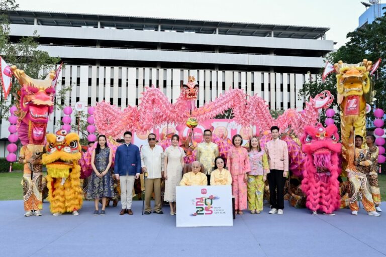 เมืองไทยประกันชีวิต เฉลิมฉลองเทศกาลตรุษจีน จัดพิธีสักการะองค์พระโพธิสัตว์กวนอิม เทพเจ้ากวนอู และเทพเจ้ามังกรเขียว พร้อมเชิดมังกรชมพู ประจำปี 2568