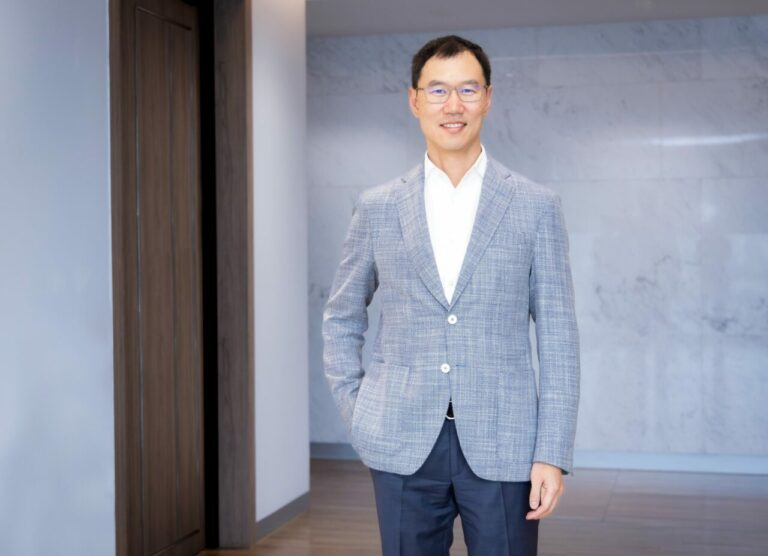 กรุงเทพประกันชีวิต เปิดตัวบริการเสริมด้านสุขภาพใหม่ “BLA Health Butler” “ใส่ใจ” พาผู้สูงวัยไปหาหมอ