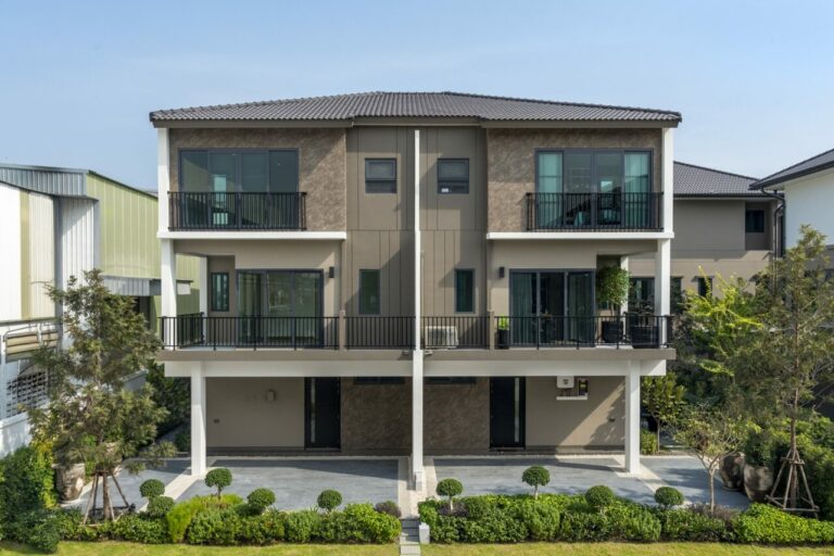 ศุภาลัย เอสเซ้นส์ บางนา-สุวรรณภูมิ ลุยเปิดบ้าน 3 ชั้น ดีไซน์ใหม่ เจาะตลาดลักซ์ชัวรี รุกทำเลใกล้สนามบินสุวรรณภูมิ