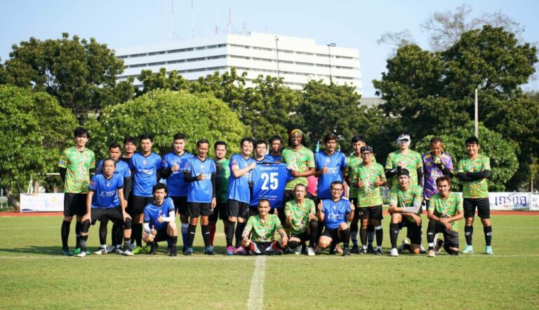 “ทีมชมรมกีฬาฟุตบอลสรรพากร” ร่วมฟาดแข้ง…ฟุตบอลการกุศลวันคนพิการบางเขน