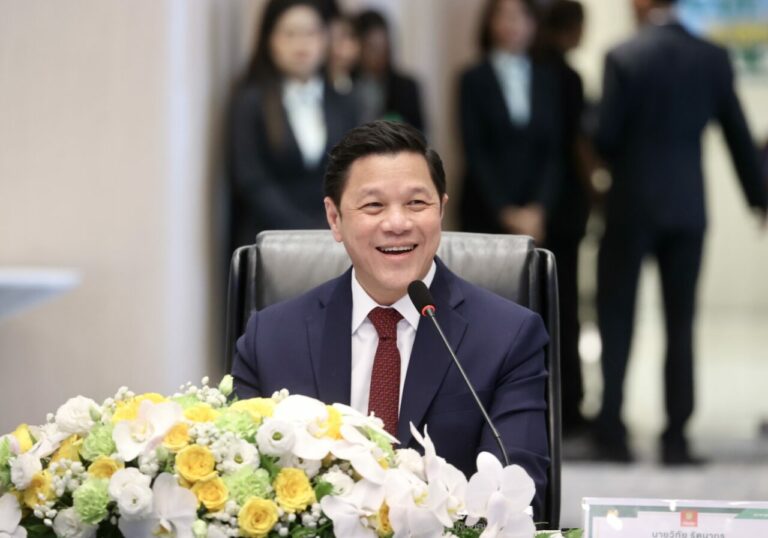 มติเอกฉันท์ สมาคมสถาบันการเงินของรัฐ เลือกนายวิทัย รัตนากร ผู้อำนวยการธนาคารออมสิน เป็นประธานกรรมการสมาคมฯ ต่ออีกหนึ่งวาระ