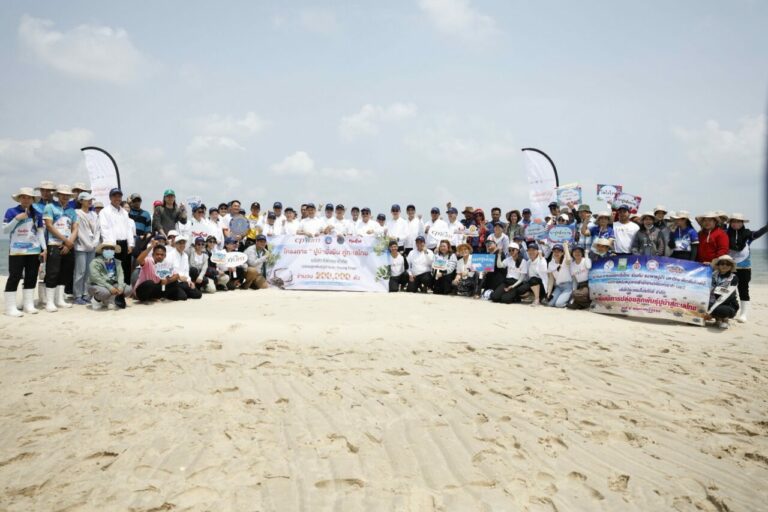 ซีพีแรม – ชาวบ้านสุราษฎร์ธานี ร่วมขับเคลื่อนยุทธศาสตร์ความมั่นคงทางอาหาร ปล่อยลูกพันธุ์ปูม้า สะสมกว่า 1.6 ล้านตัวสู่ท้องทะเลไทย สานต่อความสำเร็จ “โครงการปูม้ายั่งยืน คู่ทะเลไทย” สู่ปีที่ 13