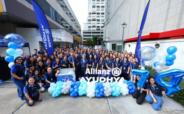 อลิอันซ์ อยุธยา ทำบุญครบรอบ 74 ปี พร้อมจัดกิจกรรม “ให้…ไม่รู้จบ”