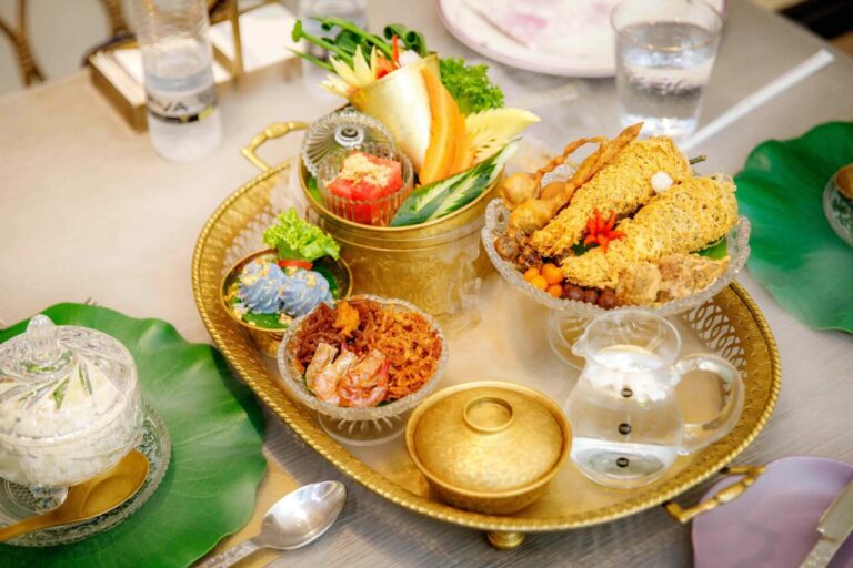 EXCLUSIVE ONE-DAY EXPERIENCE AT CENTRAL EMBASSY เมื่อความลักซ์เจอความล้ำในหนึ่งวันสุดพิเศษ ที่ เซ็นทรัล เอ็มบาสซี