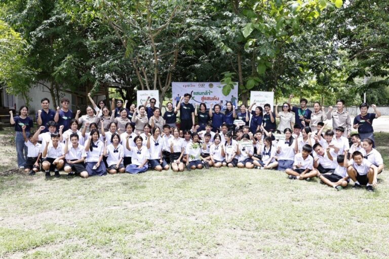 ซีพีแรม ลุยเพิ่มพื้นที่สีเขียวบนผืนแผ่นดินไทย เป็นปีที่ 12 อย่างต่อเนื่อง เดินหน้าปลูกเพื่อโลกยั่งยืน ปักหมุดขอนแก่นพื้นที่ภาคอีสาน หวังเพิ่มพื้นที่สีเขียว เพิ่มการดูดซึมก๊าซคาร์บอนไดออกไซด์ และสร้างสมดุลโลก