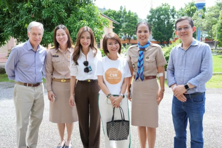 บำรุงราษฎร์ภูเก็ต มอบยาและเวชภัณฑ์ให้กับโรงเรียนและศูนย์พัฒนาเด็กเล็ก 7 แห่ง ในพื้นที่ ต.ไม้ขาว จ.ภูเก็ต เพื่อส่งเสริมการมีสุขภาวะที่ดีให้กับเยาวชนในชุมชนใกล้เคียง