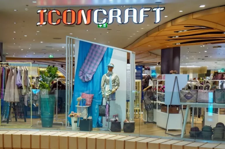 ไอคอนคราฟต์ ร่วมสืบสานพระราชปณิธานถ่ายทอดความงามและจิตวิญญาณแห่งผ้าทอมือผ่านแคมเปญ“THAI TEXTILE HEROES ตลอดเดือนสิงหาคมนี้