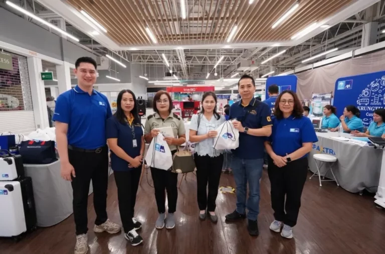 กรุงไทย – แอกซ่า ประกันชีวิต มอบความห่วงใย ผ่านกิจกรรมคาราวาน ตรวจสุขภาพฟรี พร้อมมอบถุงยังชีพช่วยเหลือผู้ประสบอุทกภัย