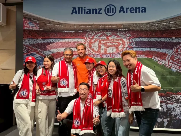 อลิอันซ์ อยุธยา จัดทริปเอ็กซ์คลูซีฟ นำตัวแทนผลงานเด่น เสริมศักยภาพในเวทีสากล สัมผัสสุดยอดประสบการณ์ กระทบไหล่ แฮร์รี่ เคน ซูเปอร์สตาร์ กองหน้าบาเยิร์น มิวนิค