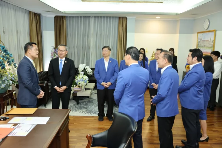 SME D Bank เข้าแสดงความยินดี นายธนกร วังบุญคงชนะ เนื่องในโอกาสเข้ารับตำแหน่ง รัฐมนตรีว่าการกระทรวงอุตสาหกรรม