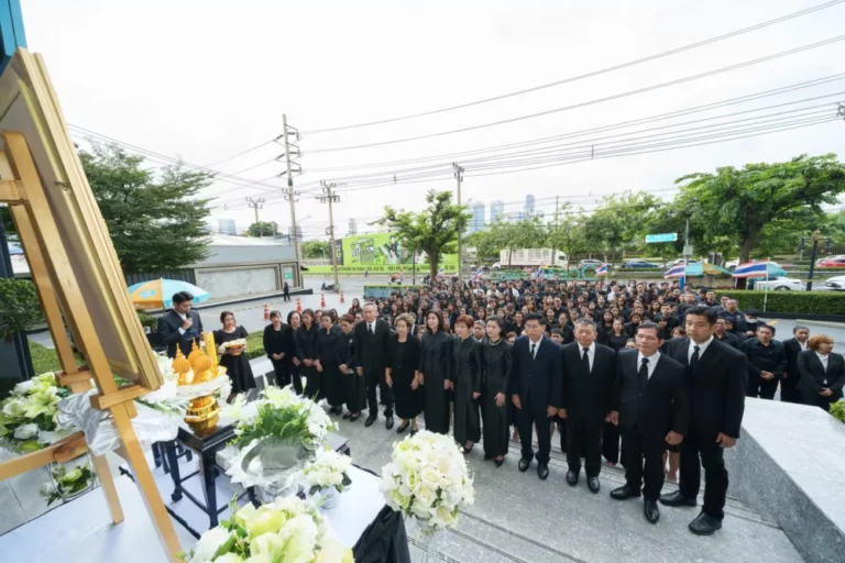OCEAN LIFE ไทยสมุทร จัดพิธีน้อมถวายความอาลัยแด่สมเด็จพระนางเจ้าสิริกิติ์ พระบรมราชินีนาถ พระบรมราชชนนีพันปีหลวง