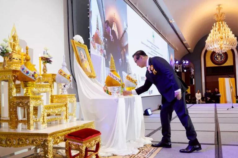 ทิพยประกันภัย สุดแกร่ง! คว้า 2 รางวัลใหญ่ “กองทุนสำรองเลี้ยงชีพดีเด่น” ต่อเนื่องปีที่ 2 พร้อมรางวัลคณะกรรมการส่งเสริมดีเด่น ปี 2568 ตอกย้ำความมุ่งมั่นดูแลพนักงานสู่ความมั่นคงระยะยาว