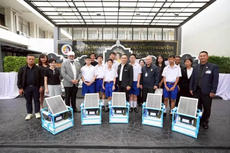 คีย์ อินโนเวธ ผสานพลังเยาวชนอัสสัมชัญ บางรักมอบนวัตกรรมช่วยเหลือผู้ประสบภัยน้ำท่วมแก่ กอ.รมน.สนับสนุนการปฏิบัติภารกิจเร่งด่วนในพื้นที่พื้นที่ภัยพิบัติน้ำท่วมทั่วประเทศ