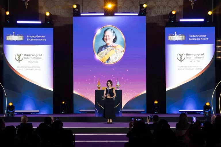 โรงพยาบาลบำรุงราษฎร์ ได้รับรางวัลพระราชทาน Thailand Corporate Excellence Awards 2025 สาขาความเป็นเลิศด้านสินค้า/การบริการ ตอกย้ำความเป็นผู้นำด้านการบริบาลสุขภาพระดับสากล
