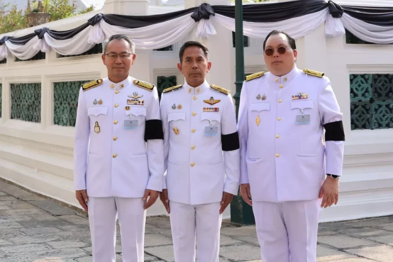 SME D Bank ร่วมคณะกระทรวงอุตสาหกรรม เข้าเฝ้าฯ ในพระพิธีธรรมสวดพระอภิธรรมพระบรมศพ สมเด็จพระนางเจ้าสิริกิติ์ พระบรมราชินีนาถ พระบรมราชชนนีพันปีหลวง