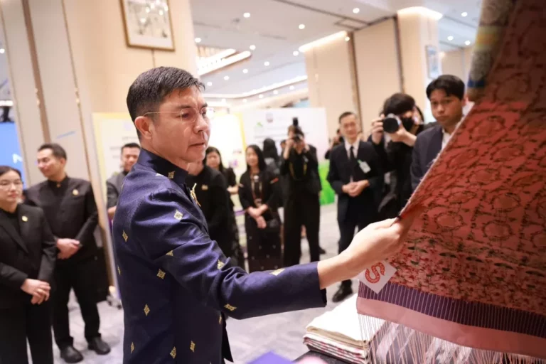 ธ.ก.ส. ผนึกกำลัง กรมหม่อนไหม และ สวทช. จัดประกวดโครงการพัฒนาเกษตรมูลค่าสูงด้วยเทคโนโลยี นวัตกรรมสู่ความยั่งยืน ECO –Innovation