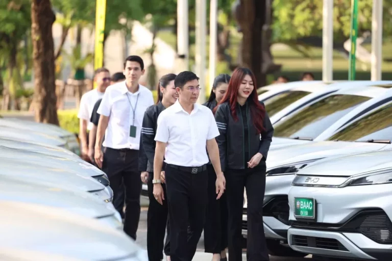 ธ.ก.ส. ส่งมอบรถยนต์ไฟฟ้า 150 คัน ใช้ปฏิบัติภารกิจทั่วประเทศ หนุนมาตรการประหยัดพลังงานภาครัฐ มุ่งสู่ Net Zero