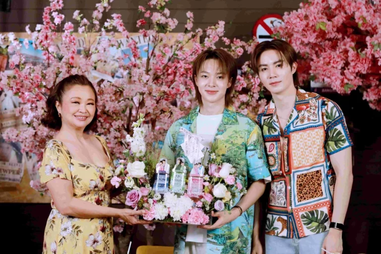 เซอร์ไพรส์ ! ซี-นุนิว บุกรายการ “เมาท์กับคิ้ม” เสิร์ฟโมเมนต์สุดฟิน มอนดามิน ประกาศข่าวใหญ่สุดปัง นั่งแท่นพรีเซนเตอร์คู่ปีที่ 3