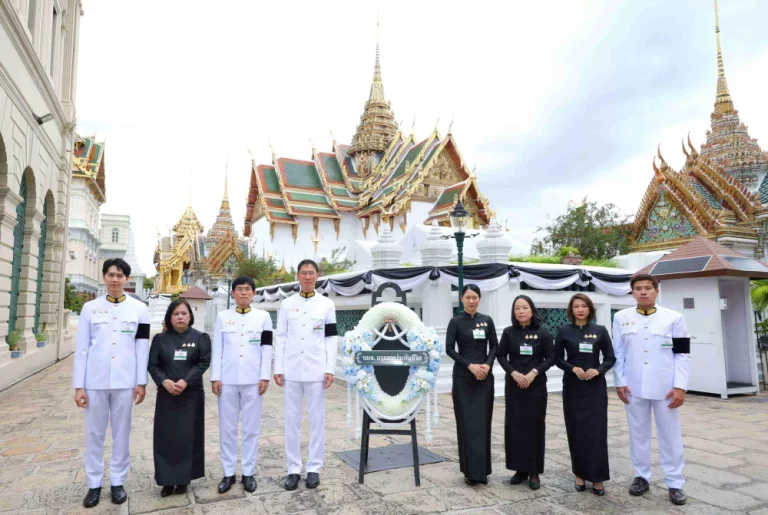 กรุงเทพประกันชีวิต ร่วมเป็นเจ้าภาพบำเพ็ญกุศล และวางพวงมาลาถวายสักการะ พระบรมศพสมเด็จพระนางเจ้าสิริกิติ์ พระบรมราชินีนาถ พระบรมราชชนนีพันปีหลวง