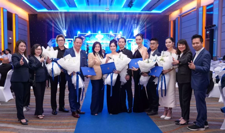 7 สุดยอดตัวแทนกรุงไทย-แอกซ่า ประกันชีวิต คว้ารางวัลตัวแทนยอดเยี่ยมจากงานมอบรางวัล “คุณวุฒิตัวแทนยอดเยี่ยมแห่งชาติ ครั้งที่ 26 ประจำปี 2569”