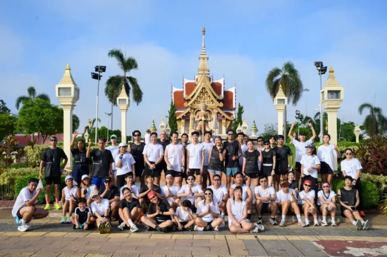 OCEAN LIFE ไทยสมุทรประกันชีวิต แท็กทีม ‘41000 RUNCLUB’ จ.อุดรธานี ชวนสายวิ่งสตาร์ทความสนุก เติมพลังความรัก ปลุกความฟิตรับอรุณ