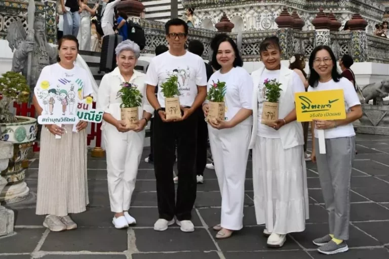 มิตรแท้ประกันภัย สานต่อกิจกรรม “เวียนเทียนด้วยต้นไม้” เนื่องในวันอาสาฬหบูชา ณ วัดอรุณราชวราราม ร่วมสืบสานพระพุทธศาสนา ส่งเสริมการทำบุญวิถีใหม่ เพื่อสิ่งแวดล้อมที่ยั่งยืน