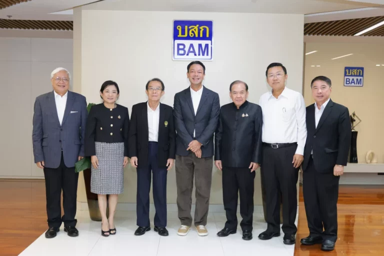 BAM เปิดบ้านต้อนรับ 2 คณะกรรมาธิการวุฒิสภา ชูแนวคิดเปลี่ยน “หนี้เสีย” ให้เป็น “หนี้สุข” ผลักดันนโยบายแก้หนี้ที่เป็นธรรมและยั่งยืน สร้างโอกาสใหม่ให้คนไทย